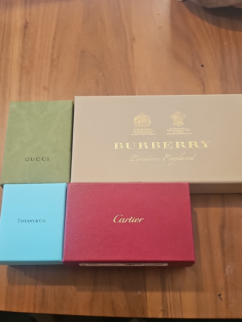 Gift Box Bundle CARTIER, GUCCI, BURBERRY & TIFFANY'S - Picture 7 of 8